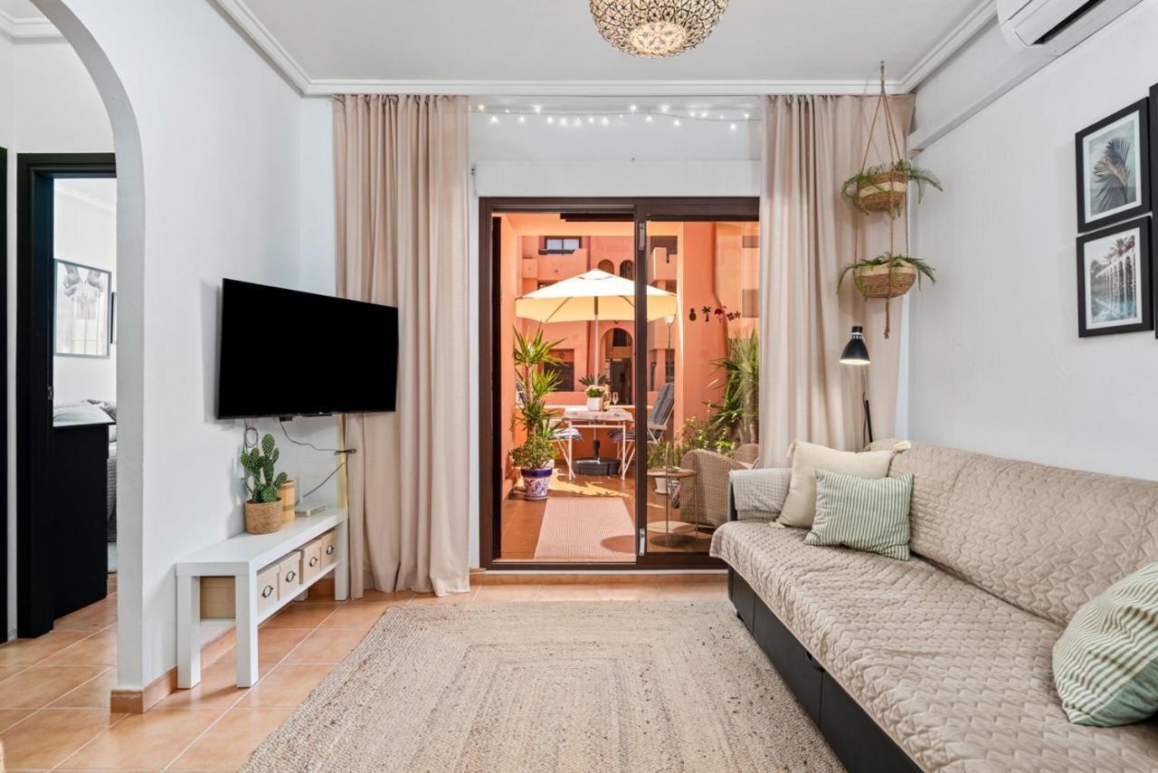 Apartamento La Dama Torrevieja Exterior foto