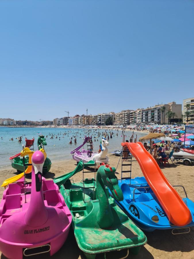 Apartamento La Dama Torrevieja Exterior foto